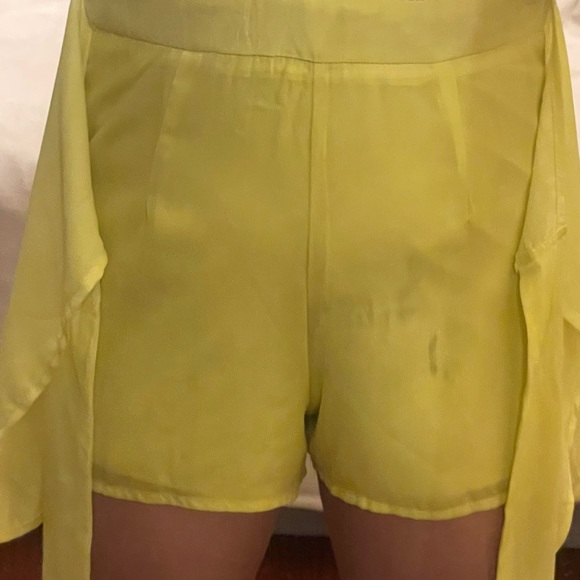 Yellow romper (small) - Picture 6 of 10
